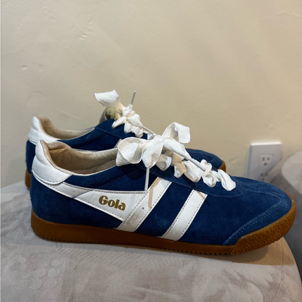 Gola Classic Blue and White Trainers